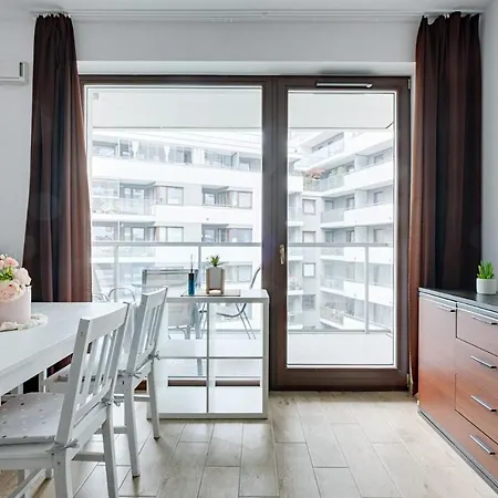 2 Bedroom Balcony Ac Arkadia Shopping Mall