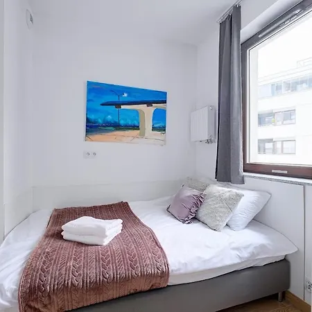 2 Bedroom Balcony Ac Arkadia Shopping Mall *
